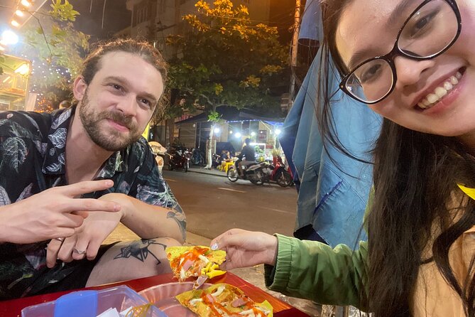 Da Nang Local Food Tour - Guides who make the evening work