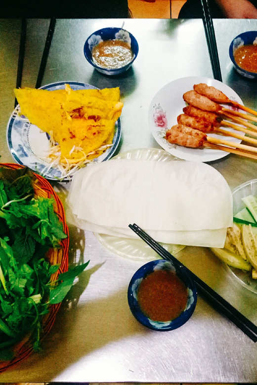 Da Nang: Local Street Food Walking Tour - Balut and the value of a willing appetite
