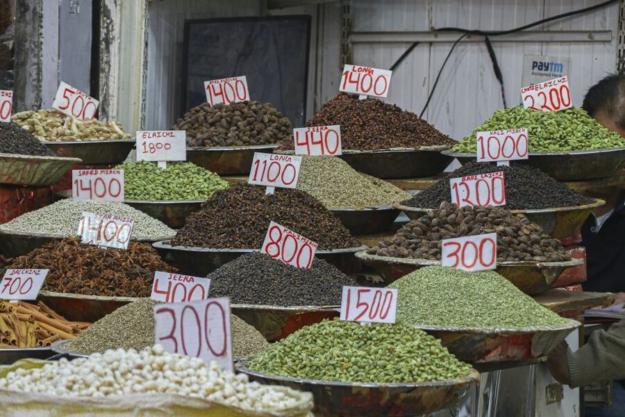 Delhi: Old Delhi Street Food Tour with Rickshaw Ride - Key points to know before booking