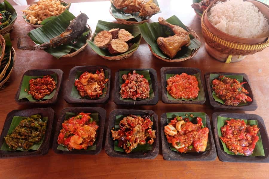 Denpasar: Night Street Food Walking Tour - What the market is really like
