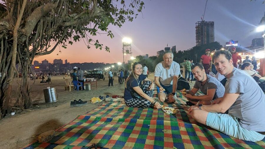 Discover Mumbai's street & beach with Vegetarian food tour - Why this is a smart first taste of Mumbai