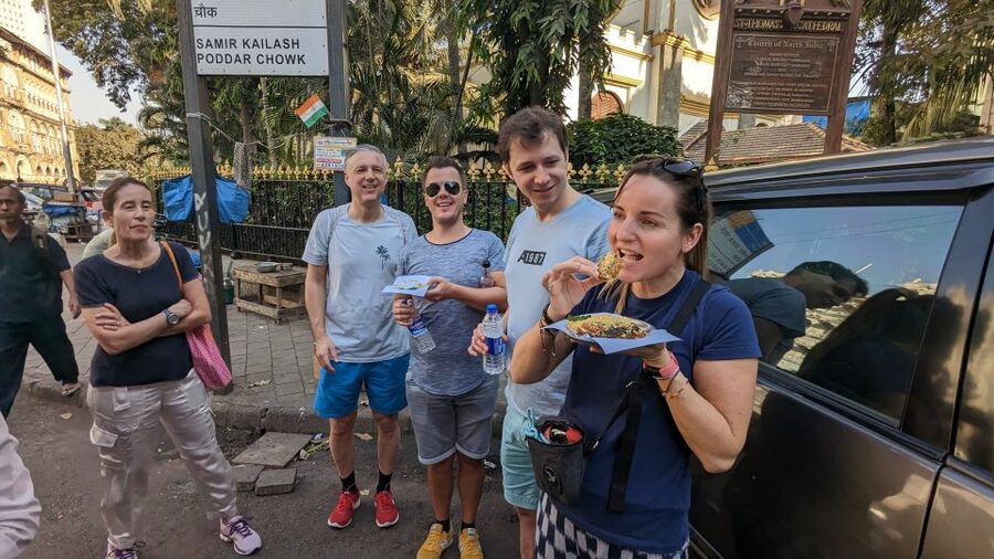 Discover Mumbai's street & beach with Vegetarian food tour - The local train adds a slice of daily Mumbai