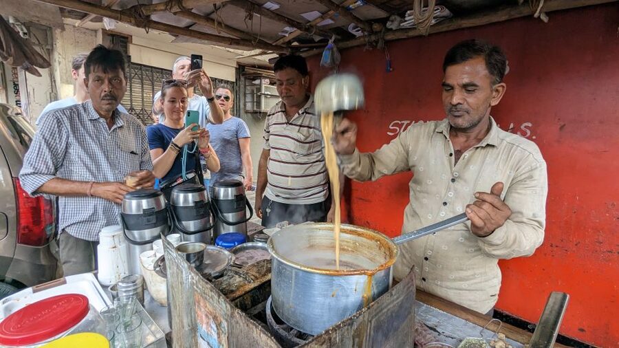 Discover Mumbai's street & beach with Vegetarian food tour - Girgaum Chowpatty and Mumbai’s famous chaat