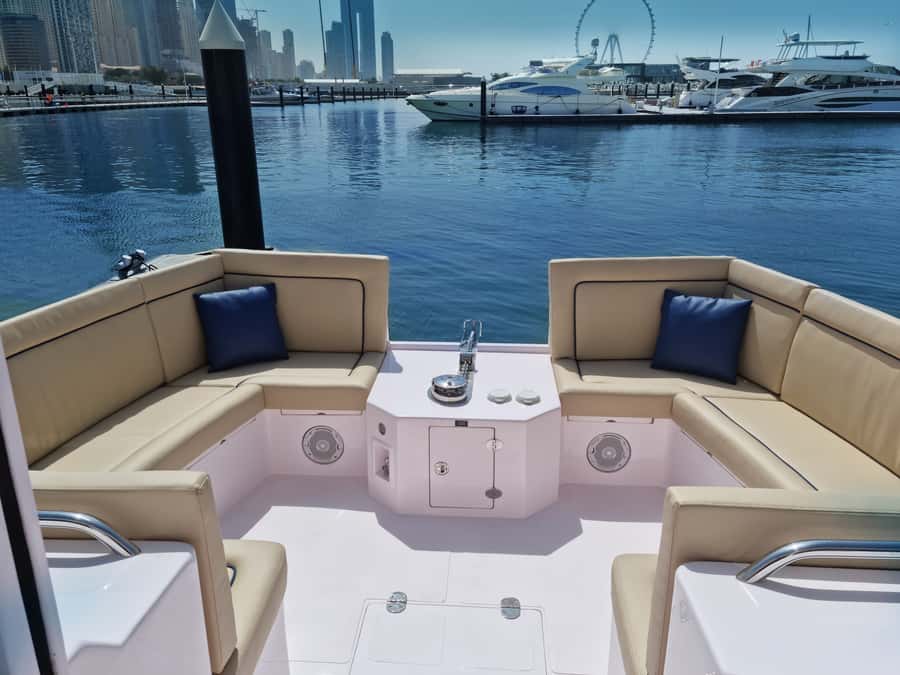 Dubai: Luxury Sightseeing Cruise with Food and Drinks - Key points at a glance
