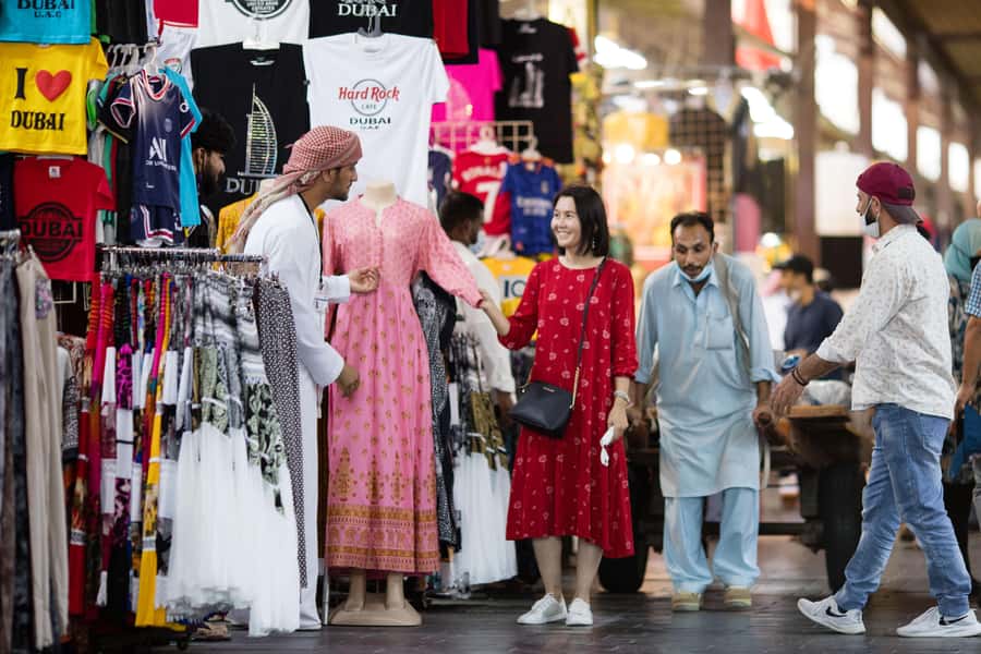 Dubai: Old Town, Creek, Museums, Souks, & Street Food Tour - The guides make or break the experience