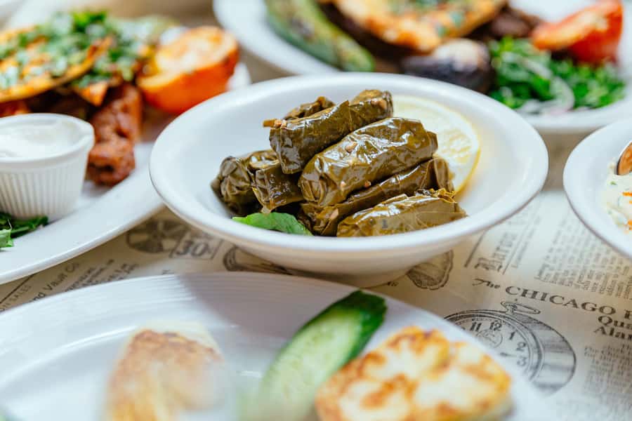 Dubai: Private Food Tour – 10 Tastings with Locals - The guides make the difference