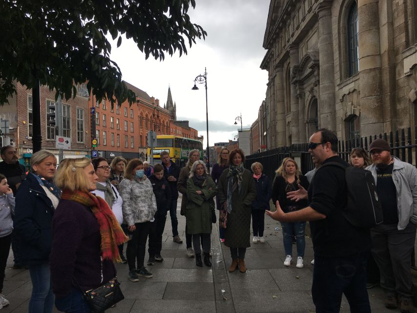 Dublin: Street Food Tour with Local Guide - Five food stops with room to choose