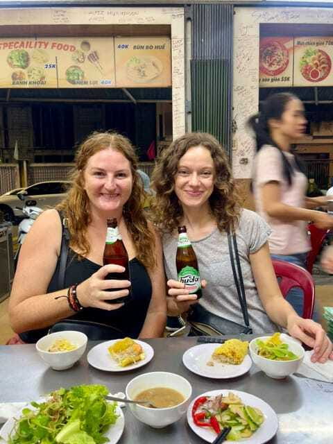 Eat like a local with a local - Walking Tour - The three-hour pace and what it feels like