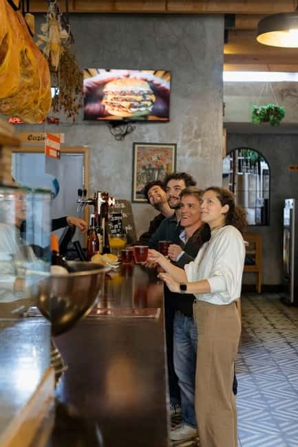 Eat your way through Porto! - The first café: wine, tasting, and an easy introduction