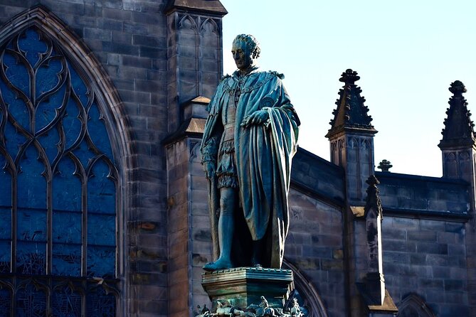 Edinburgh Food Tour with Scotch, Haggis, a Secret Dish & More - Arthur’s Seat and the views beyond the Old Town