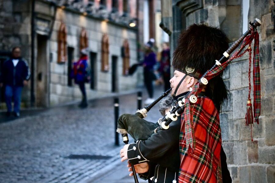 Edinburgh: Food Tour with Scotch, Haggis, Secret Dish & More - Cranachan, fudge, and the secret dish