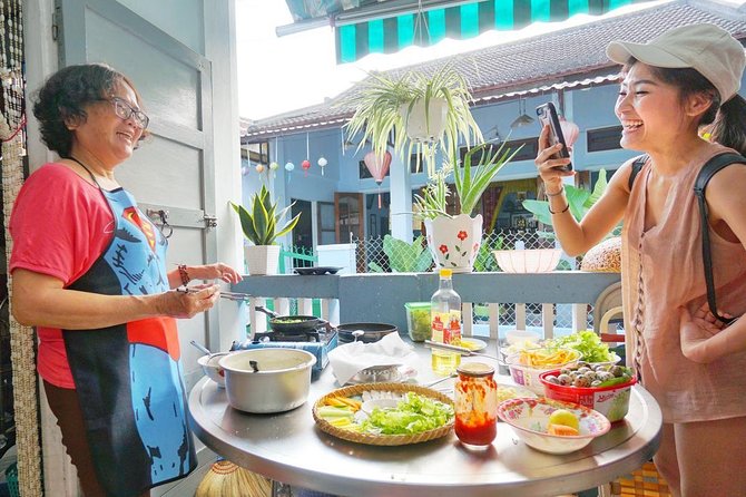 Evening Walking Food Tour, folk game and lantern boat - Backstreets, Chinese influence, and useful food advice