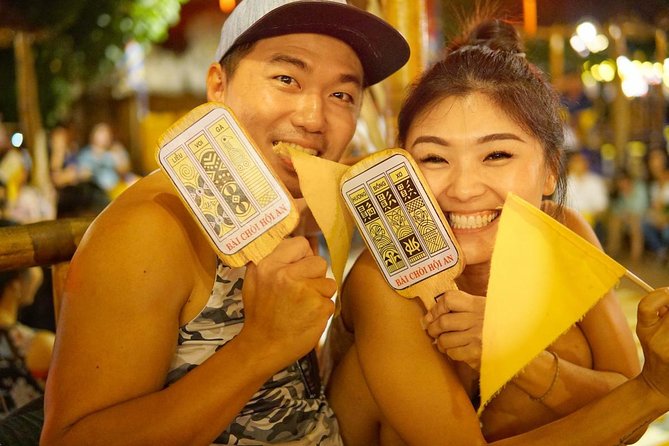 Evening Walking Food Tour, folk game and lantern boat - The 15-minute lantern boat ride