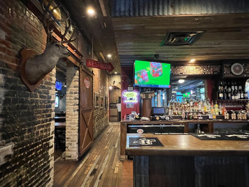 Famous Texas BBQ & Food Tour in Austin - Juiceland ends the route on a lighter note
