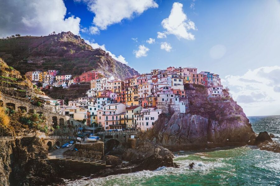 Florence: Cinque Terre Day Trip with Optional Street Food - Meeting at Santa Maria Novella and the long ride west