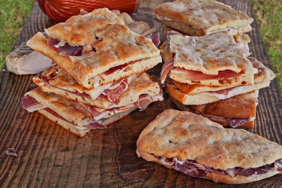 Florence’s Ultimate Food Tour: Full Tuscan Meal with a Local - Group size, pacing, and practical comfort