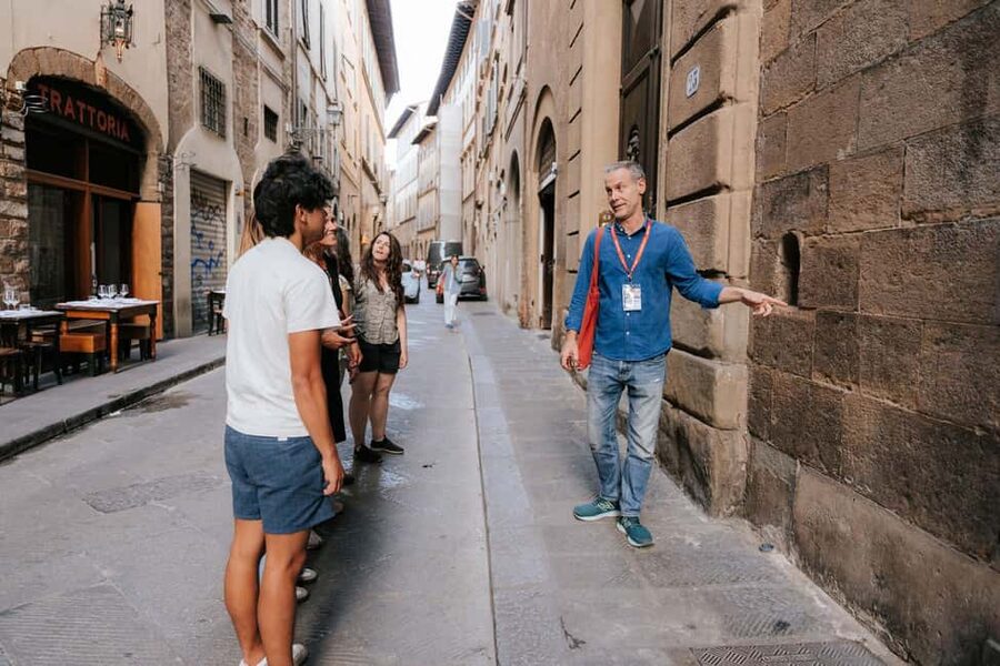 Florence: Small-Group Sunset Food & Wine Tour in Oltrarno - Is $129 a fair price?