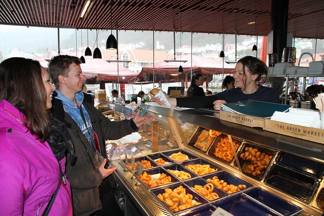 Food and Culture walk - Brown Cheese, Cinnamon Rolls, and Sweet Norwegian Customs