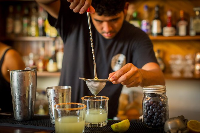 Food & Mixology Tour:Tequila,Tacos, Mezcal and Agave Cocktails - Taco stands, local bars, and the middle of the route