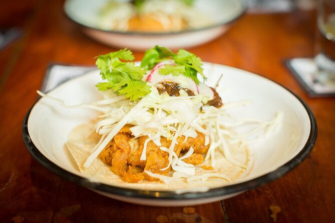 Food & Mixology Tour:Tequila,Tacos, Mezcal and Agave Cocktails - Stop six: fish taco and mezcal cocktail at De Cantaro