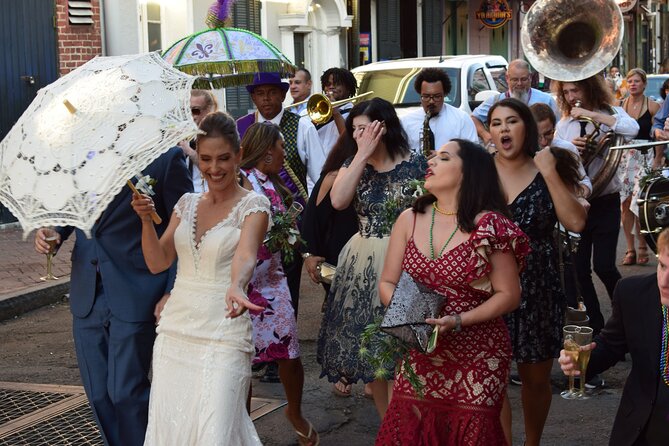 French Quarter walking Food Tour: Signature Tastes of New Orleans - Walking conditions and timing
