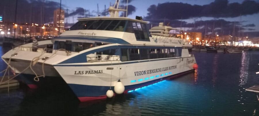 From Puerto Rico: Boat trip along the coast w/ Food & Drinks - Sailing south from Puerto Rico on the Princesa Ico