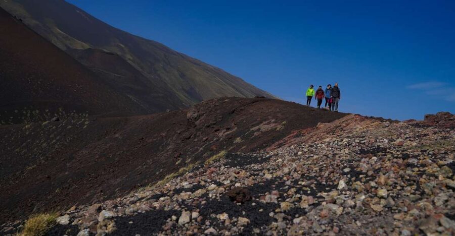 From Syracuse: Mount Etna Guided Morning Hike & Food Tasting - Walking the Silvestri Craters at 2,000 meters