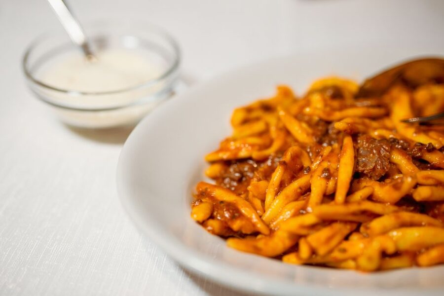 From Taormina: Mount Etna Food and Wine Tasting Tour - What the guides add to the day