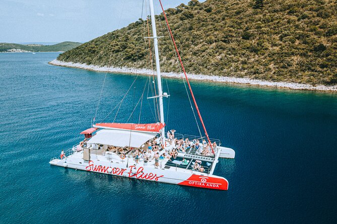Full-Day Catamaran Cruise to Hvar & Pakleni Islands with Food and free Drinks - Hvar gives you two hours on land