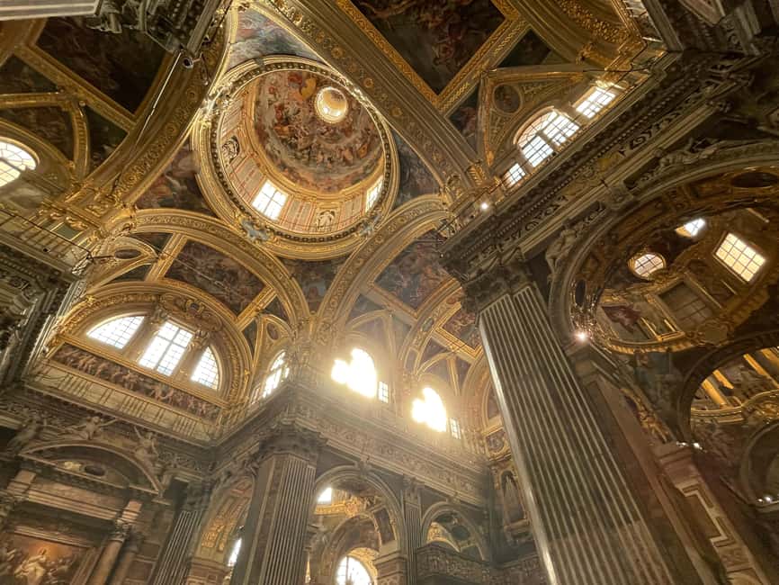 Genoa: Food and Wine Tasting Walking Tour - Genoa on a plate, from pesto to fried seafood