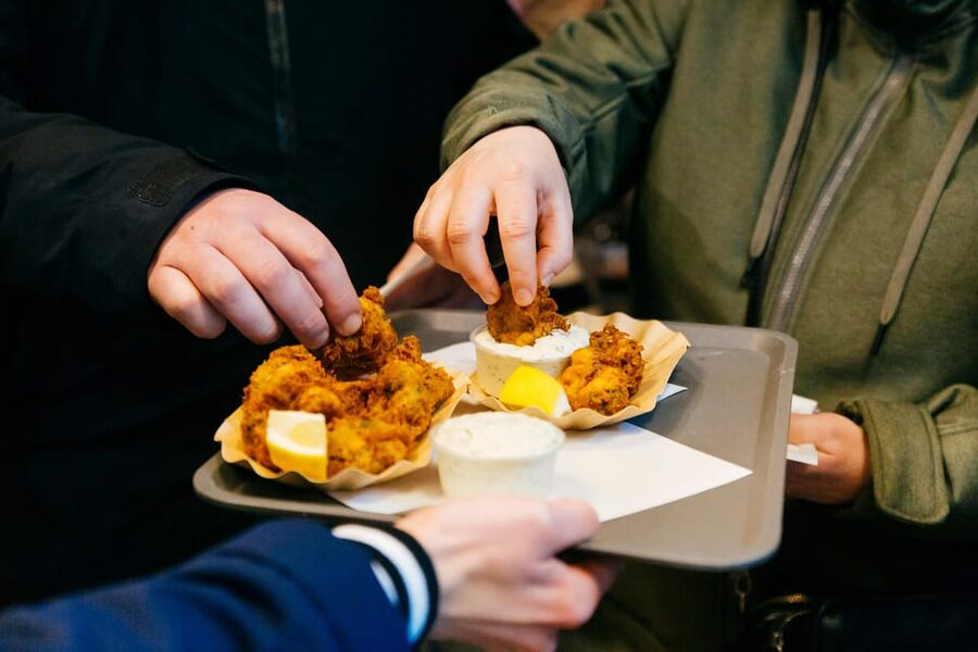Ghent: Food & Drink Walking Tour with Tastings - Medieval streets with useful context