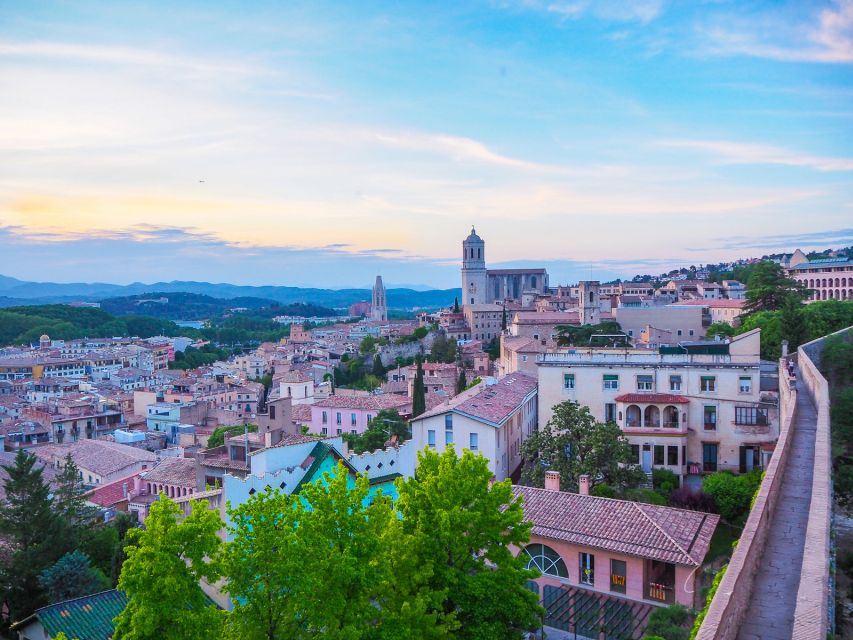 Girona: Guided 2-Hour Walking Tour with Food Tasting - Key points to know before booking