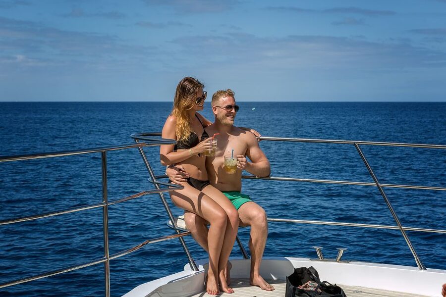 Gran Canaria: Afternoon Catamaran Cruise with Food & Drink - Leaving Puerto Rico for the Mogán coast