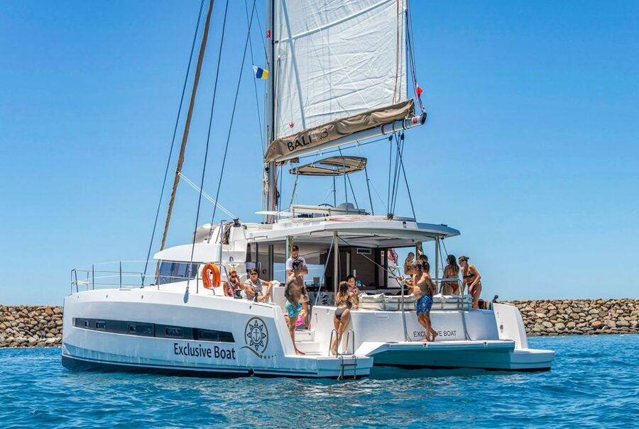 Gran Canaria: Catamaran Day Trip with Food and Drinks - Key points at a glance