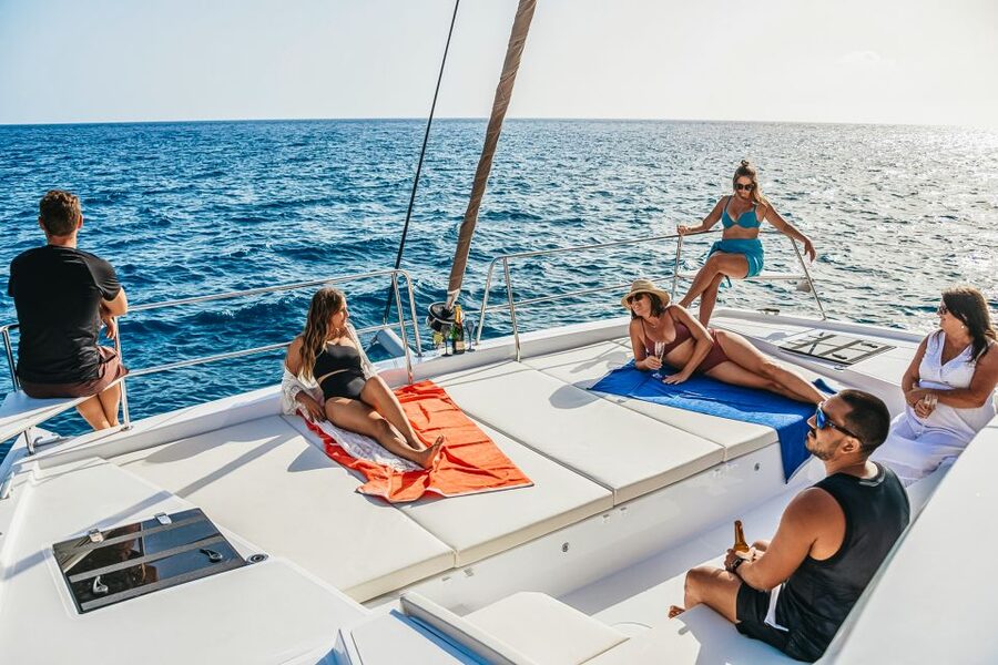 Gran Canaria: Catamaran Day Trip with Food and Drinks - Sailing from Puerto Rico along Gran Canaria’s southwest coast