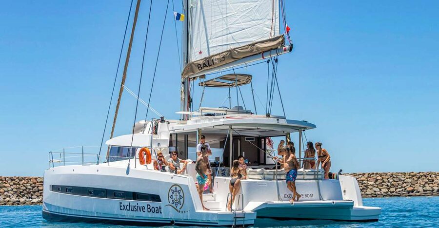 Gran Canaria: Catamaran Day Trip with Food and Drinks - Lunch brings the boat day together