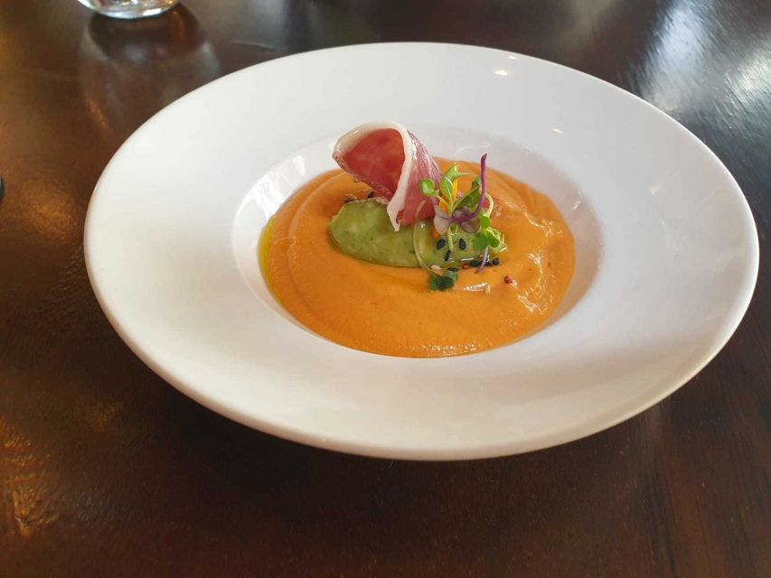 Granada: Walking Food Tour - Tapas bars, taverns, and a proper meal