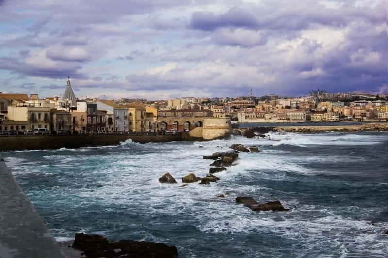 Guided tour of Ortigia with Fish Street Food at the market - The guide can make or break the experience