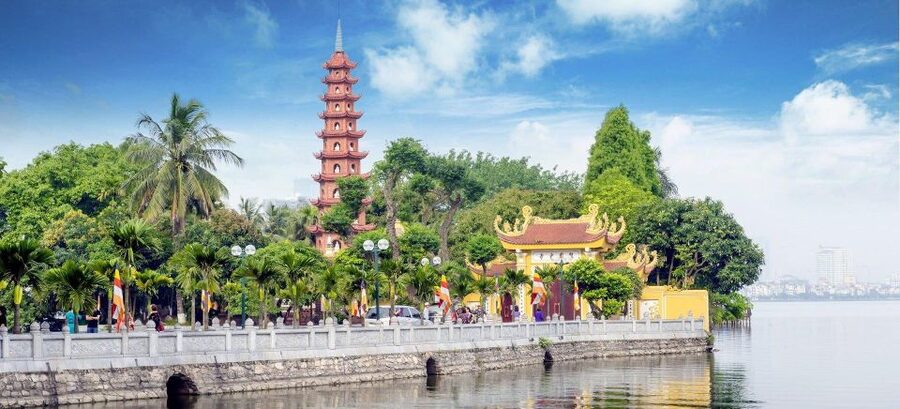 Half-Day Hanoi Foodie Tour by Motorbike - What the guiding is really like