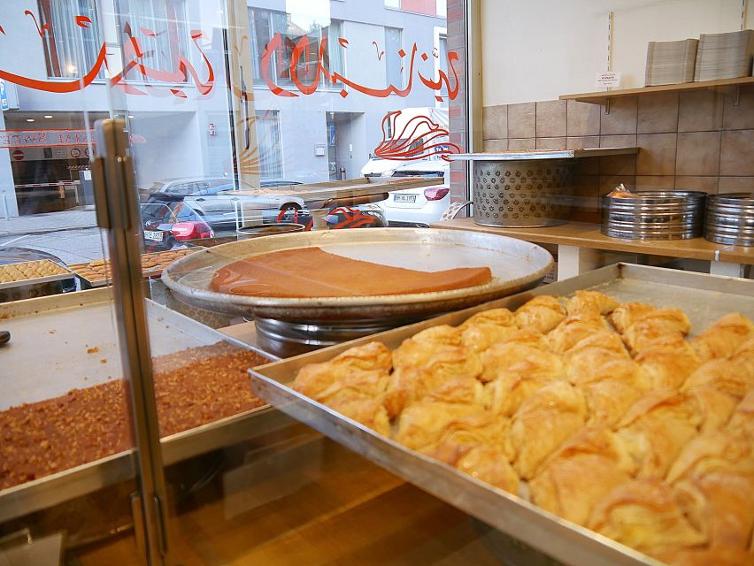 Hamburg: Culinary Insider Tour of St. Georg - How the tastings work in practice