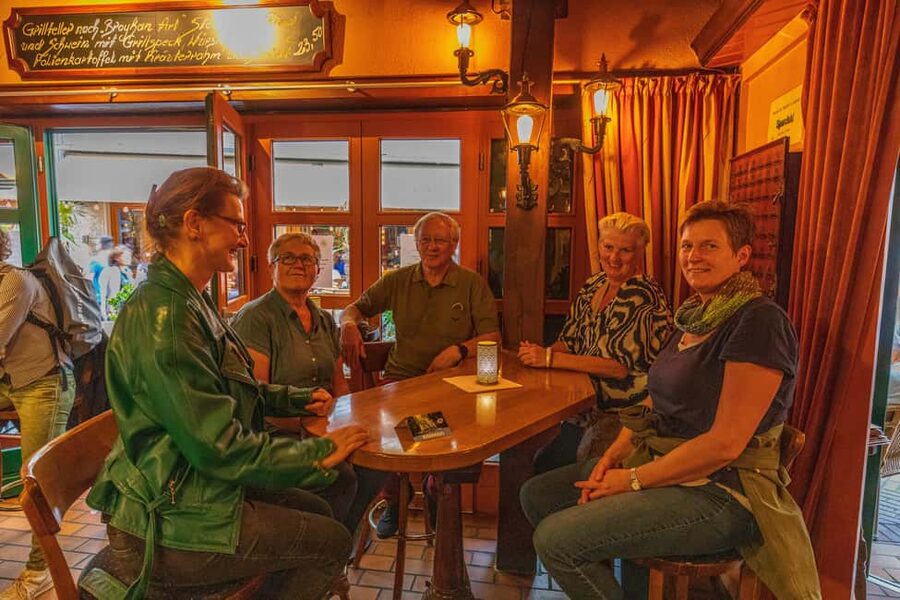 Hannover: Culinary Walking Tour Downtown + Old Town - Half-timbered houses in the old town