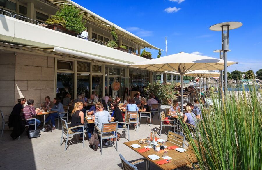Hannover: Guided Bike Tour for Foodies with Tastings - Meeting at Ernst-August-Platz