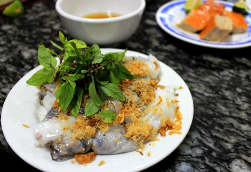 Hanoi: Eat Like a Local Small Group Street Food Tour - Booking details worth knowing