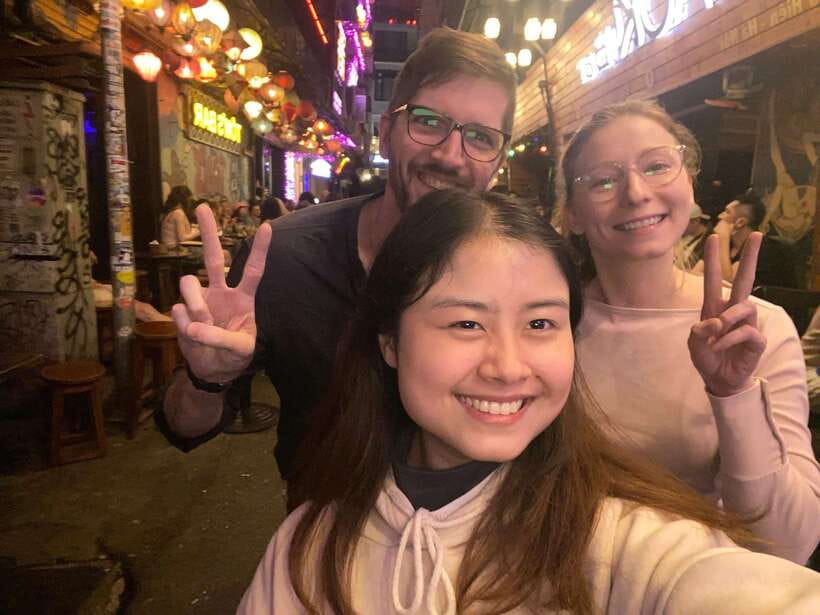 Hanoi: Guided Street Food Tour for small groups - Who should book this Hanoi food walk?