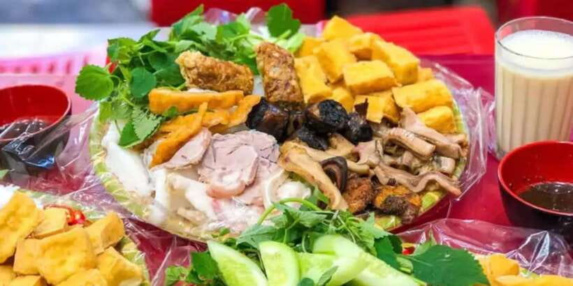 Hanoi: Guided Street Food Tour for small groups - Why Hanoi food makes this tour worthwhile
