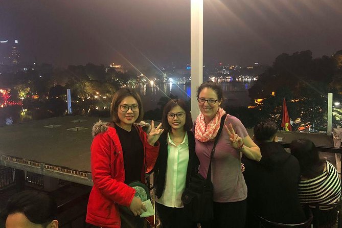 Hanoi Guided Street Food Tour Small Group - Small groups and the pace of eating