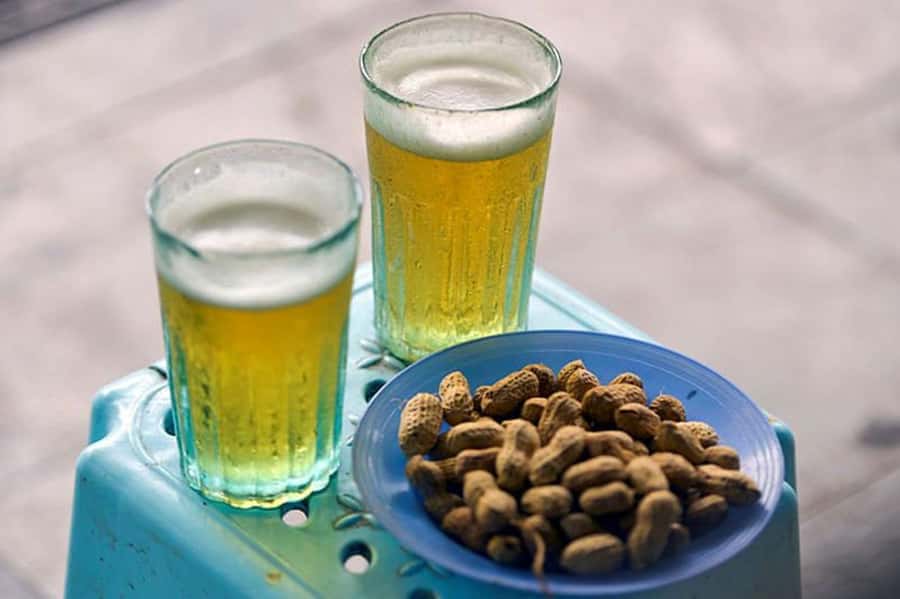 Hanoi Local Fresh Beer and Culinary Tour with Train Street - Why this Hanoi food and beer tour works