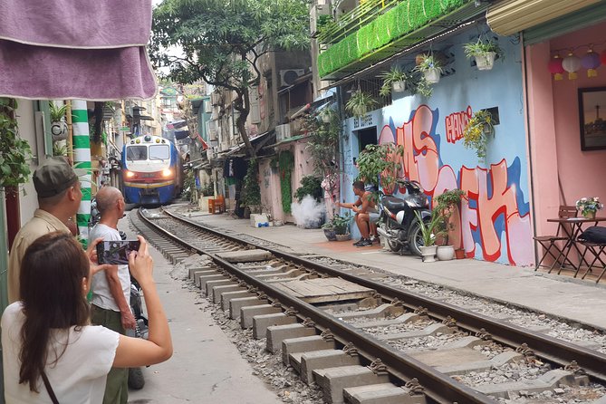 Hanoi Motorbike Tour: Food, Culture and Fun by Vintage Motorbike - Long Bien Bridge gives you the best open view