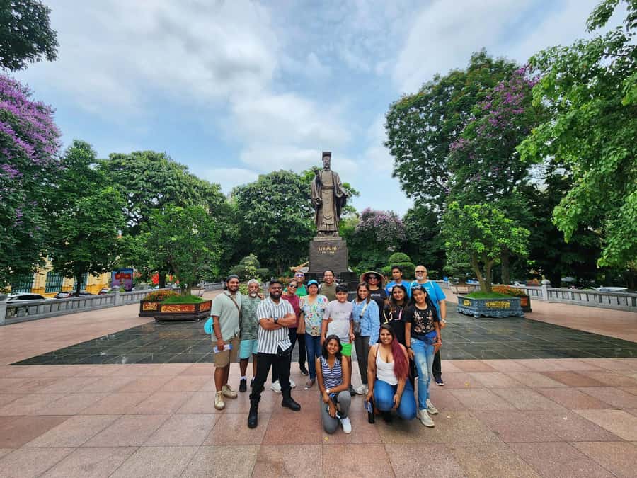 Hanoi: Old Quarter and French Quarter Walking Food Tour - Start near Hang Be in the Old Quarter