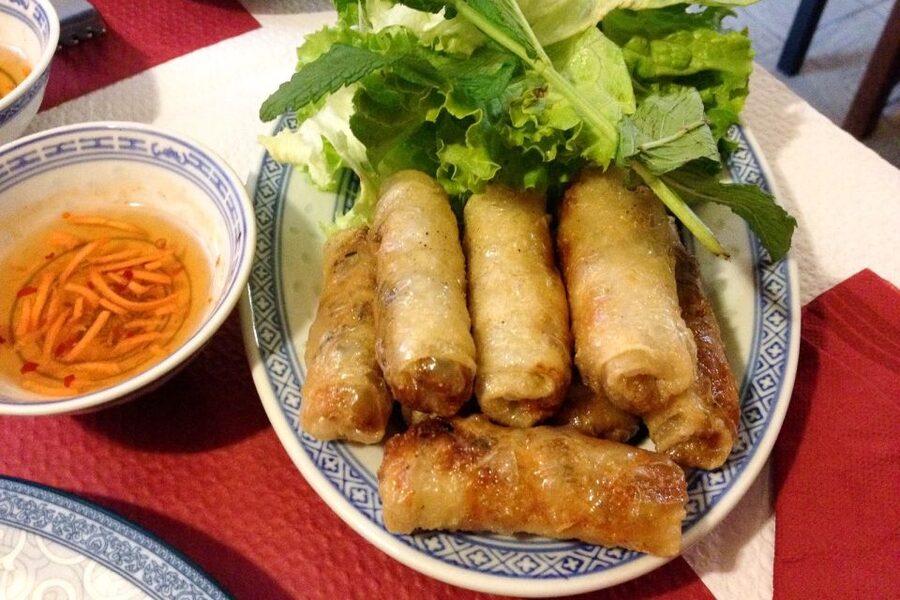 Hanoi: Small-Group Street Food Walking Tour - How much food will you actually eat?